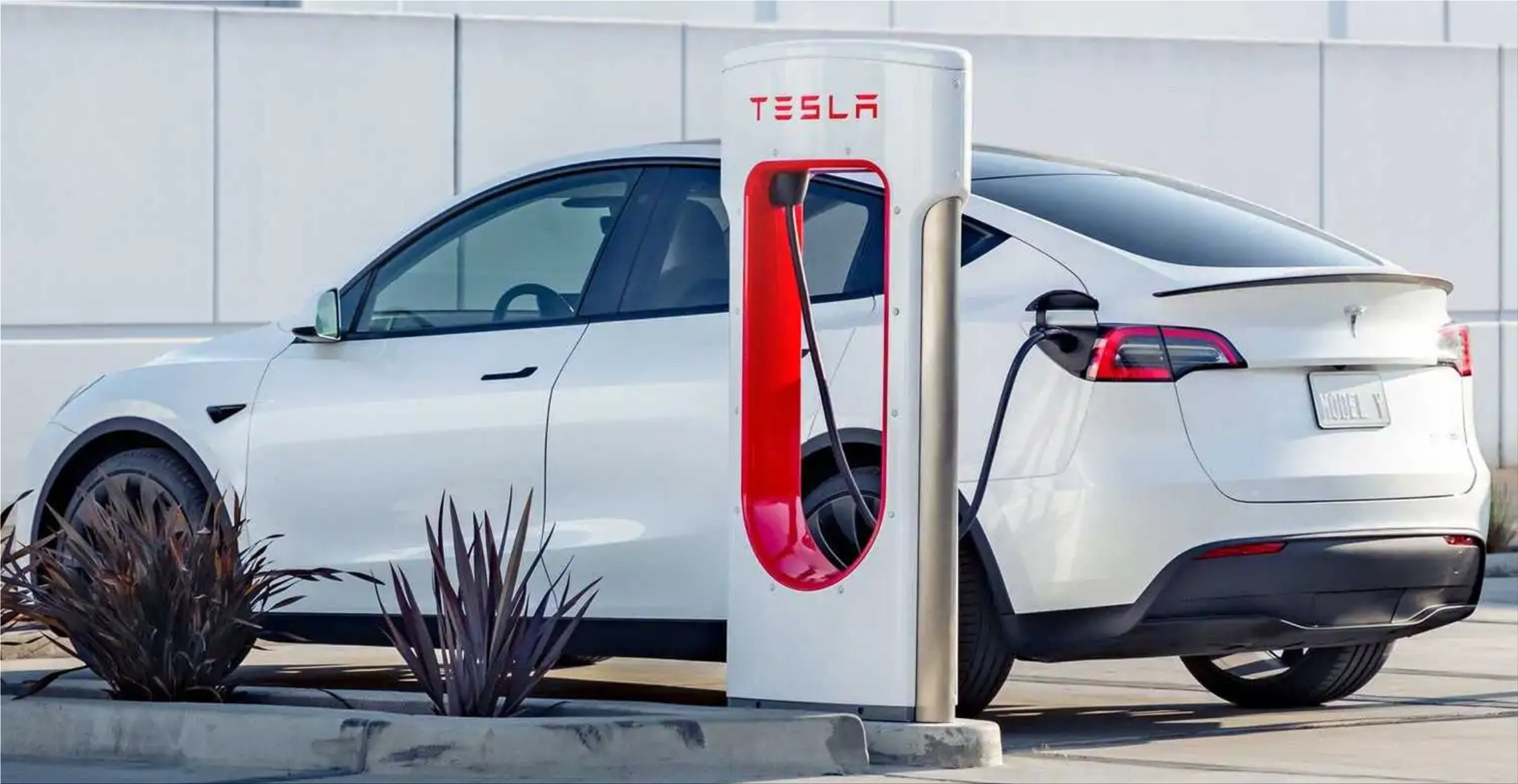 Tesla là thương hiệu ô tô đắt giá nhất thế giới năm 2023